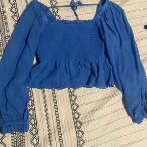 American Eagle Cropped Long sleeve blouse
